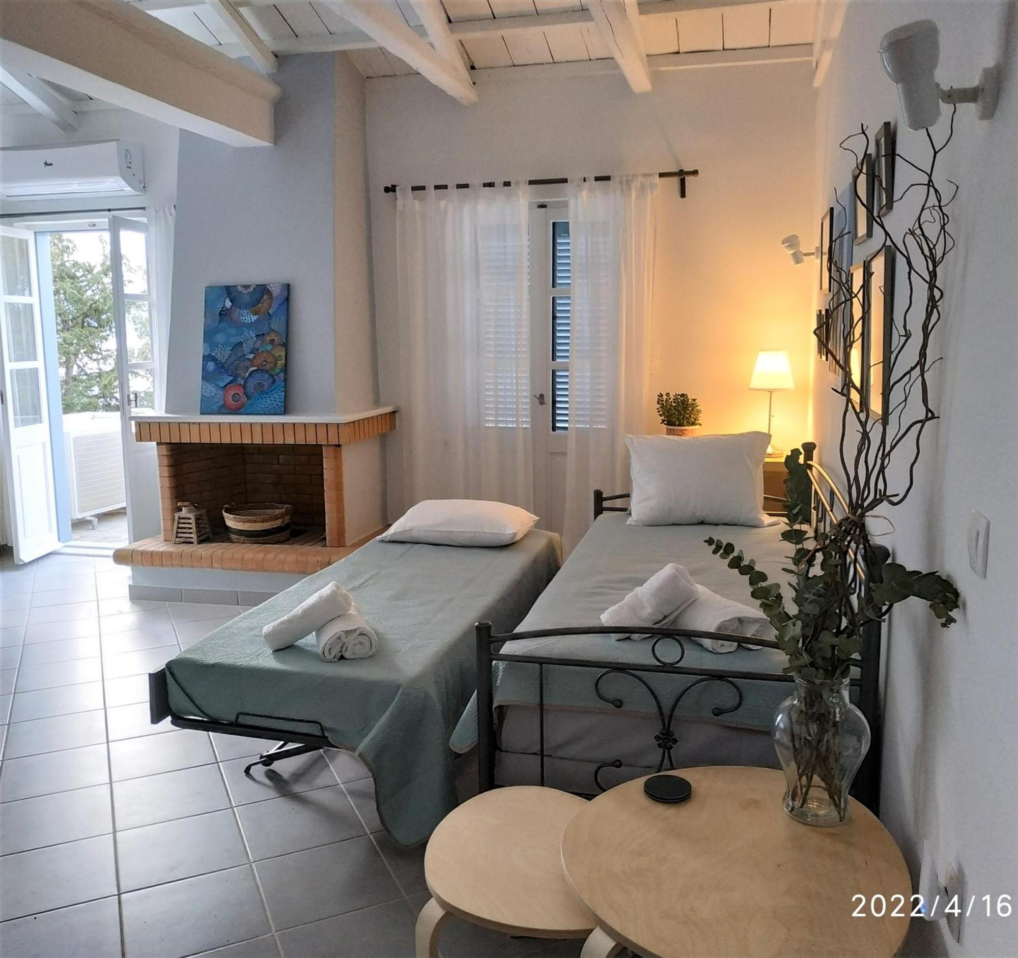 Pine Trees And Sea View Houses In Hydra - Daphne, Chloe, Myrto, Eleni Kamer foto