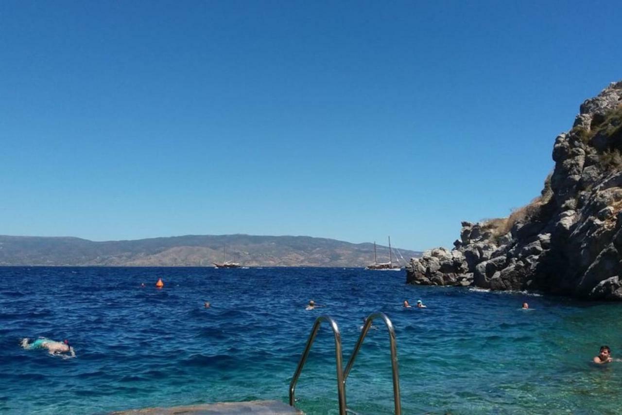 Pine Trees And Sea View Houses In Hydra - Daphne, Chloe, Myrto, Eleni Buitenkant foto